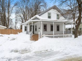 6 Sarella St, Glens Falls, NY 12801