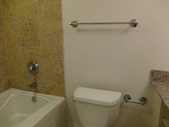 4th image of 33 W Ontario St #44ES