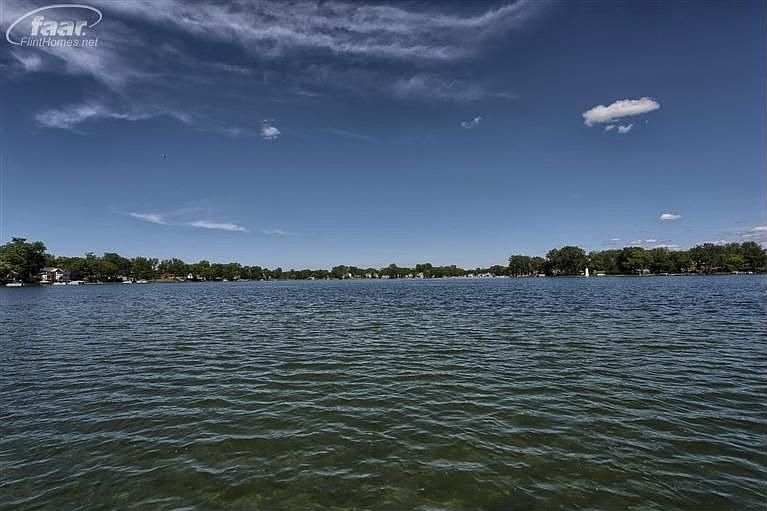 14007 Swanee Beach Dr, Fenton, MI 48430 Zillow