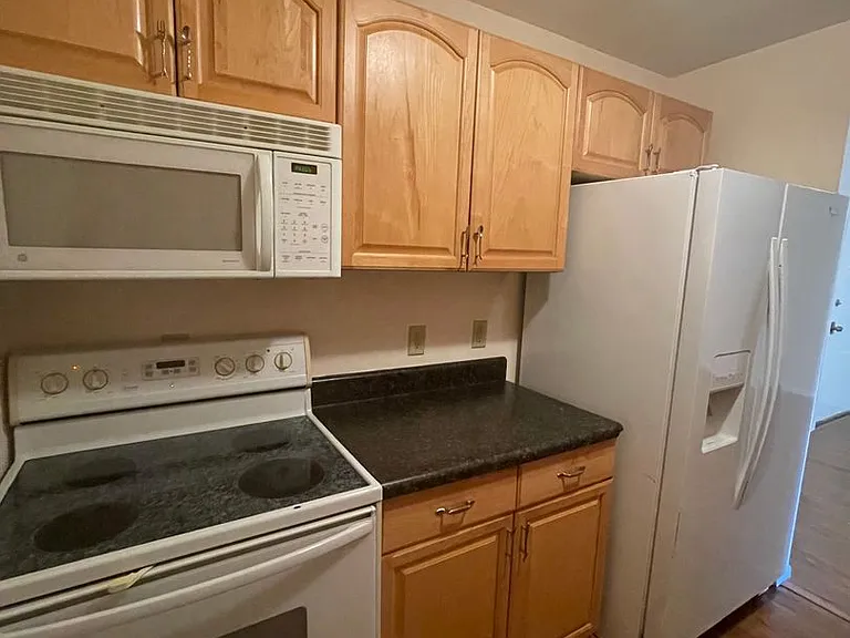 926 Lake Destiny Rd #G — Photo 7