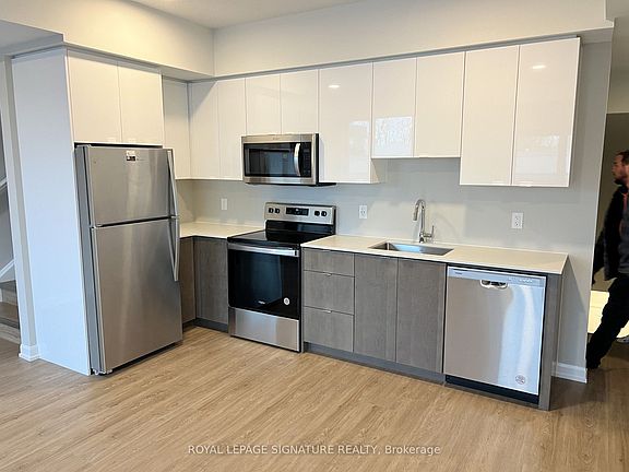 3rd image of 708 Woolwich St #205