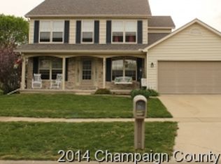 801 Jeffery Dr, Mahomet, IL