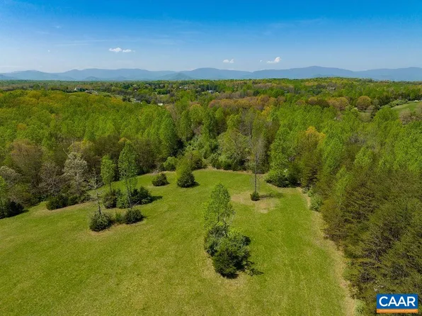 2 Frays Mill Rd, Ruckersville, VA 22968