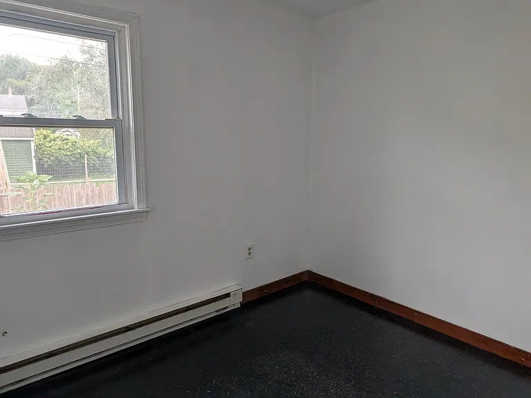 87 Kearney St #2 — Photo 5
