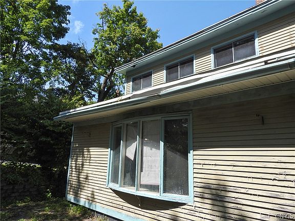 4th image of 4871 Onondaga Rd