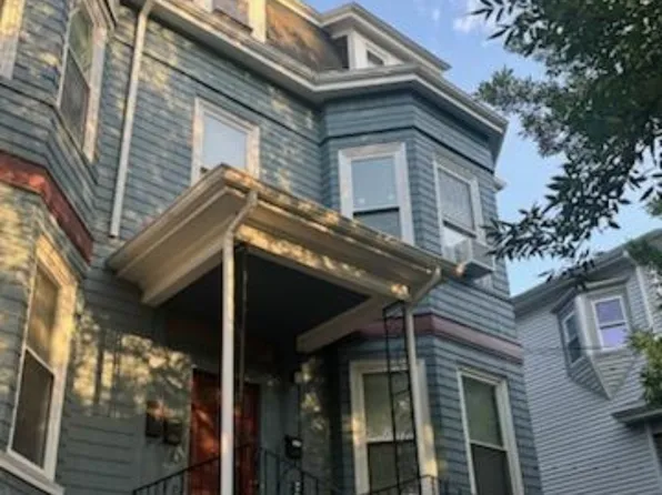 7 Bond St #2, Somerville, MA 02145