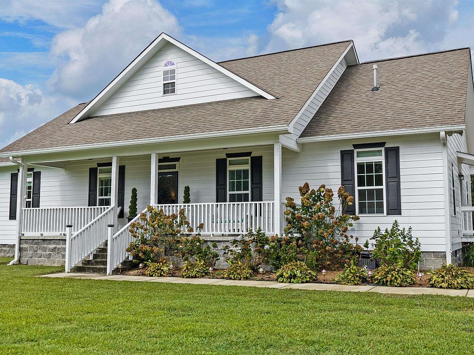 1st image of 2460 Greenbriar Dr