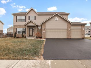 2189 Scotsglen Dr, New Lenox, IL 60451