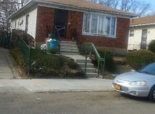 14616 220th St, Springfield Gardens, NY 11413