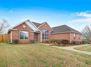 4143 Tara St, Springdale, AR 72762