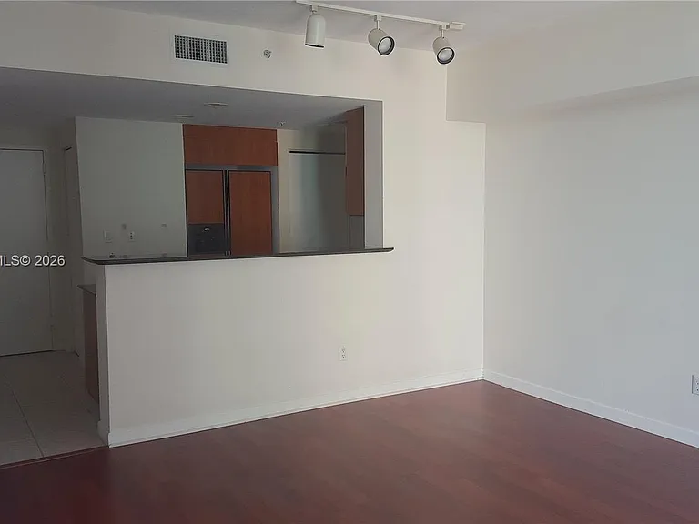 335 Biscayne Blvd #2106 — Photo 12