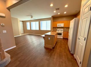 136 Red Tee Ln, Las Vegas, NV 89148