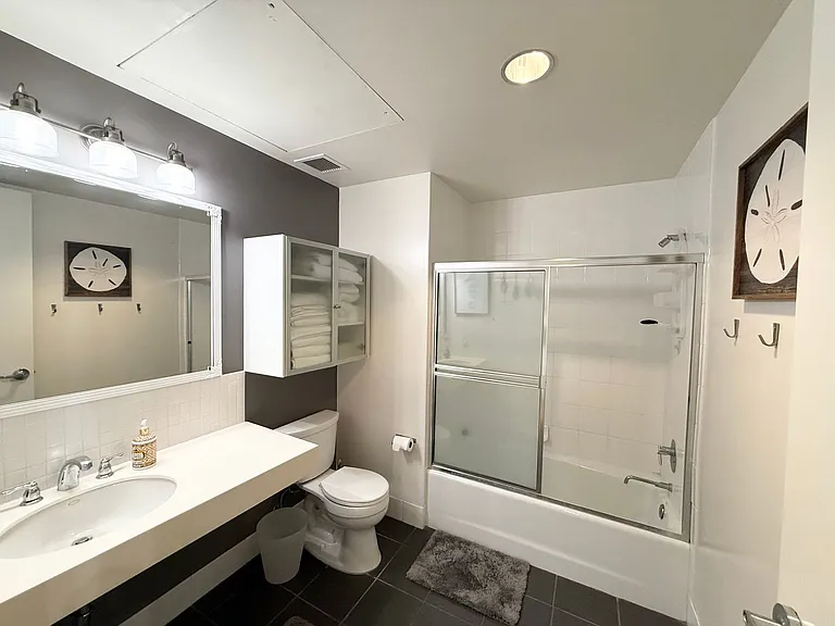 350 W Ash St #806 — Photo 11