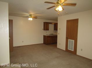 2862 S Meadowbrook Ave APT 10, Springfield, MO 65807