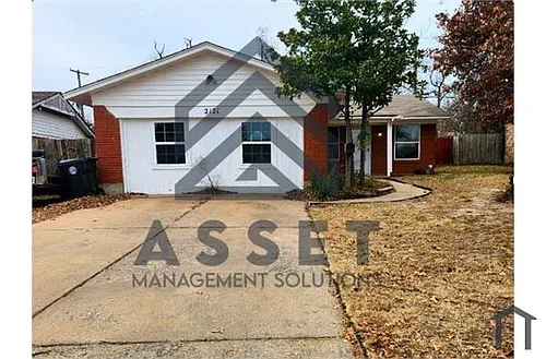 2121 N Wilburn Pl Photo 1