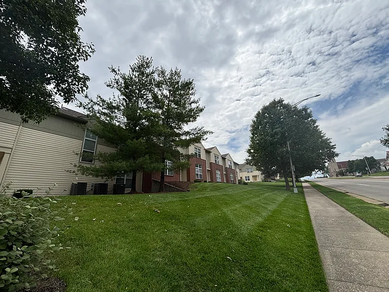 Turtle Hill Townhomes — Photo 25