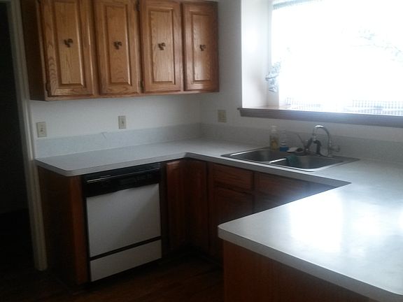 5th image of 703 Hoopes Ave