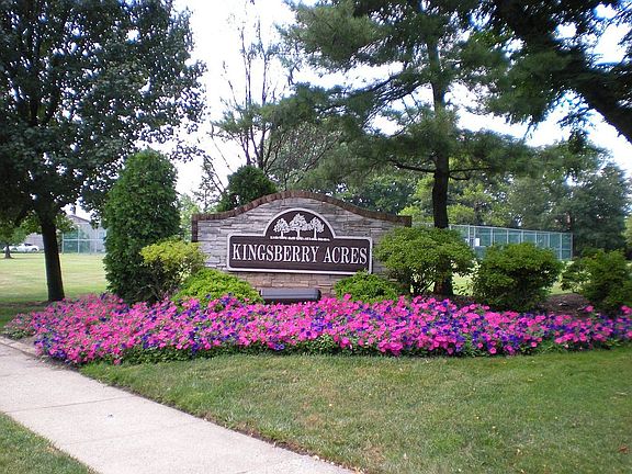 2nd image of 249 Kingsberry Dr #249