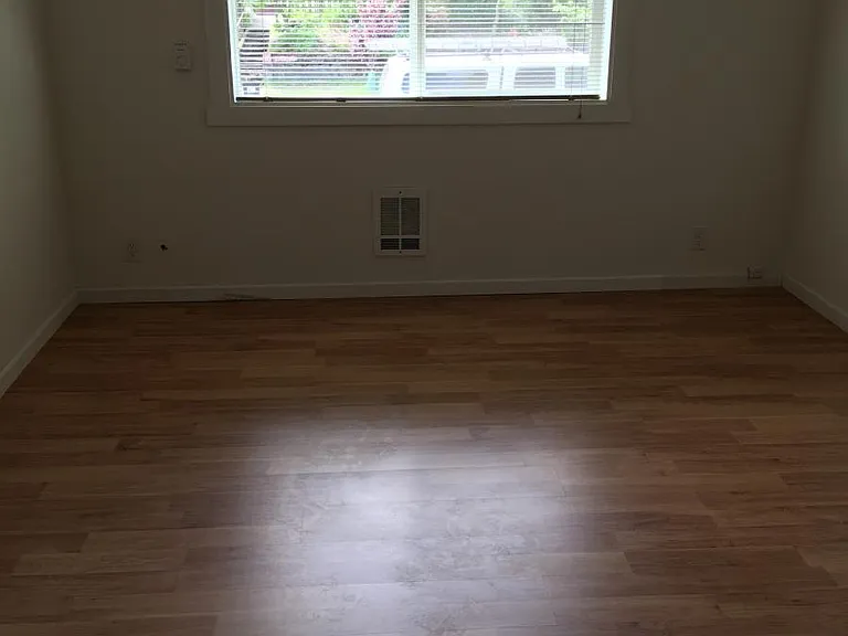 5112 Latona Ave NE — Photo 6