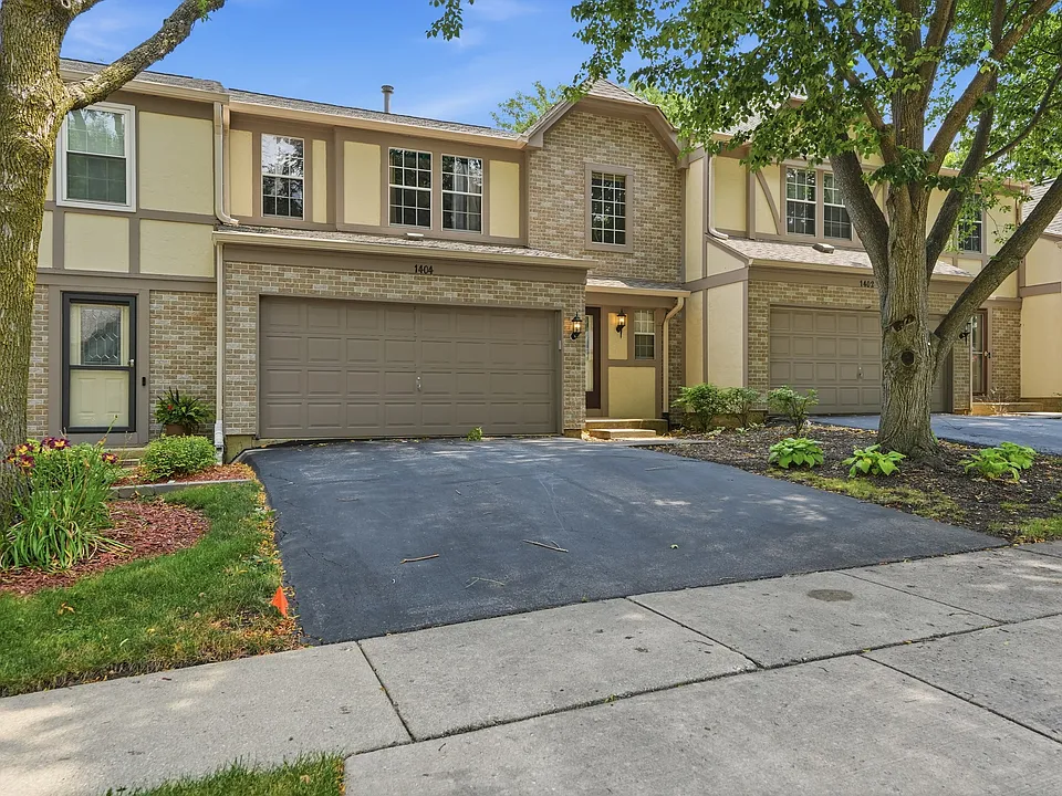1404 W Sapphire Dr