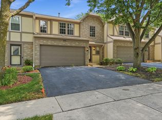 1404 W Sapphire Dr, Hoffman Estates, IL 60192