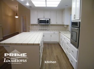 2210 Banbury Cir, Roseville, CA 95661