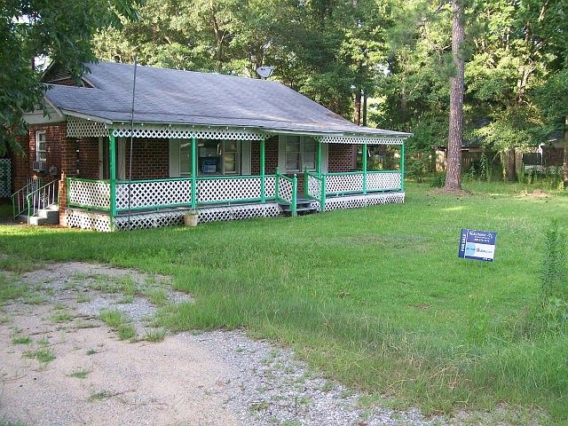 1st image of 2265 McMillan Dr
