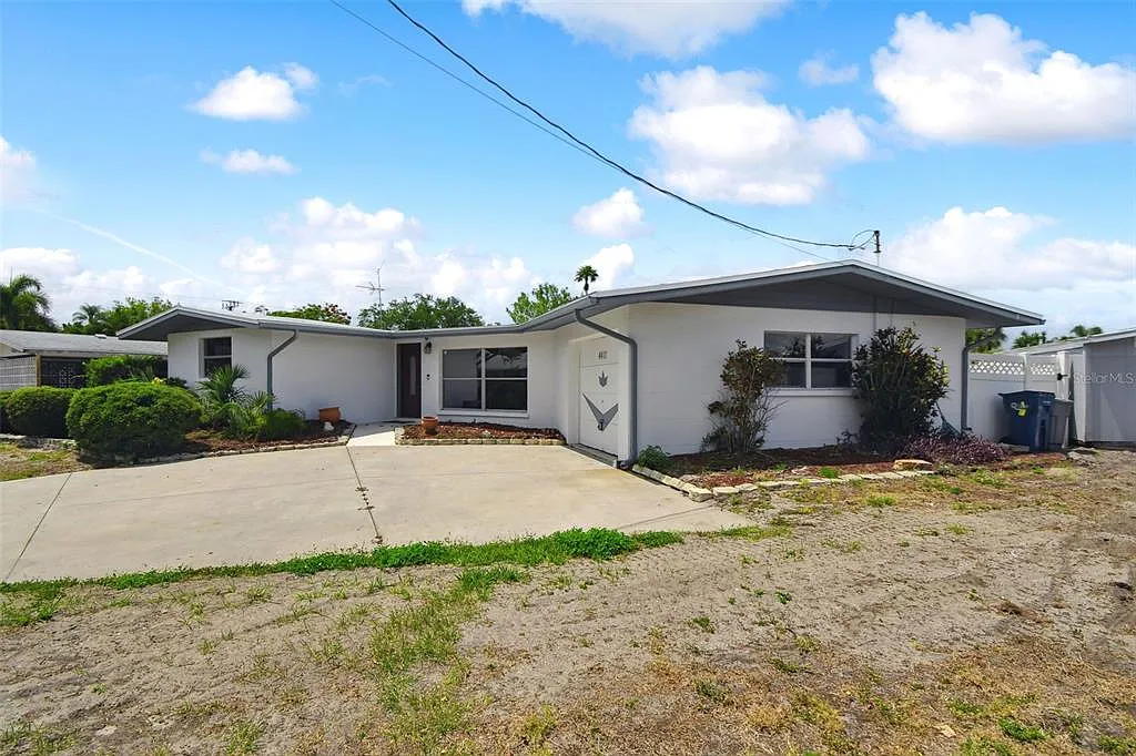 3 bed, 1.5 bath, 1515 sqft, $3,300 — Photo 3