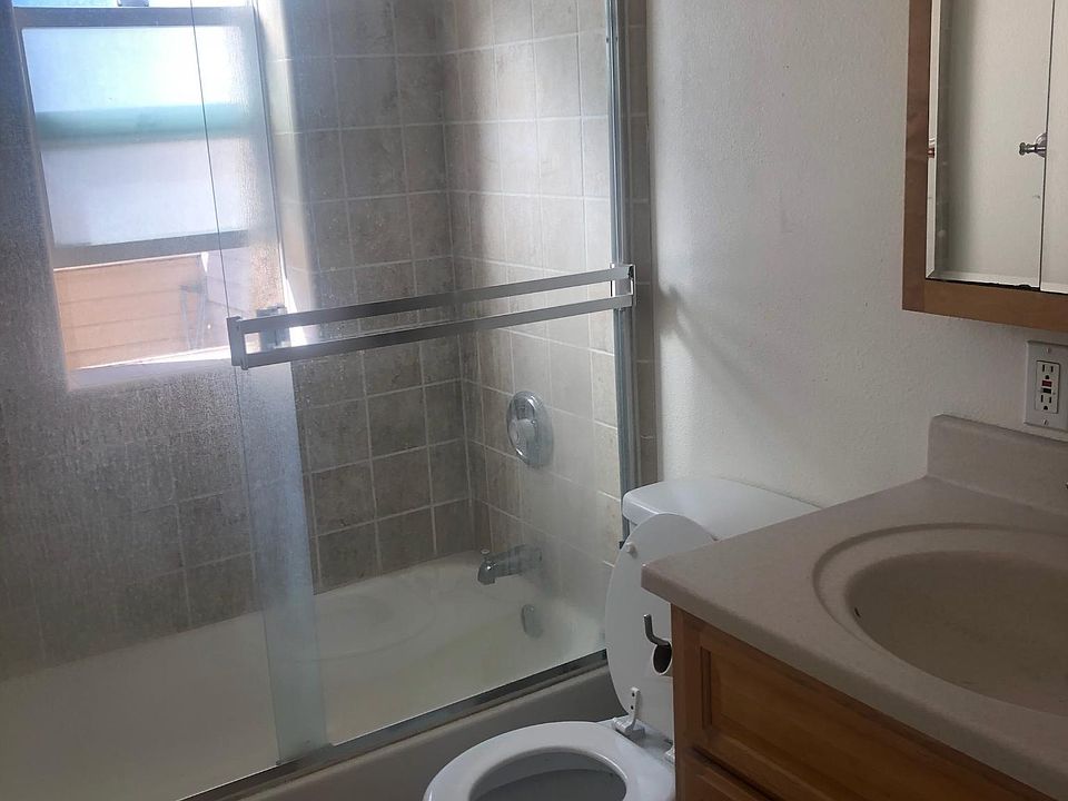 1st image of 3560 4th Ave #A