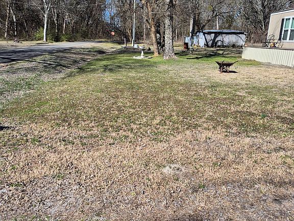 3rd image of 305 Pyron St