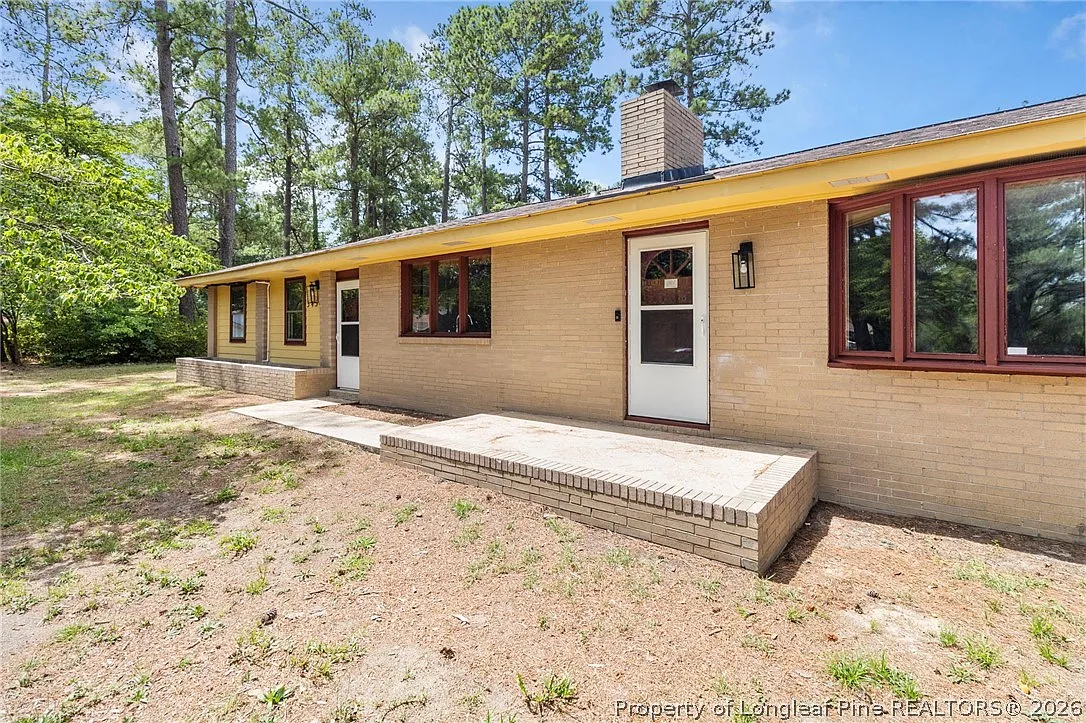 3 bed, 2.0 bath, 2237 sqft, $2,200 — Photo 4