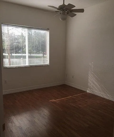 63 SE Palermo Ct #101 — Photo 5