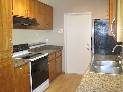 2nd image of 1337 Chignahuapan Way
