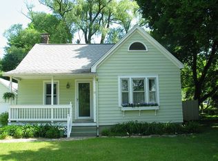 56 Bridges Rd, Williamstown, MA 01267