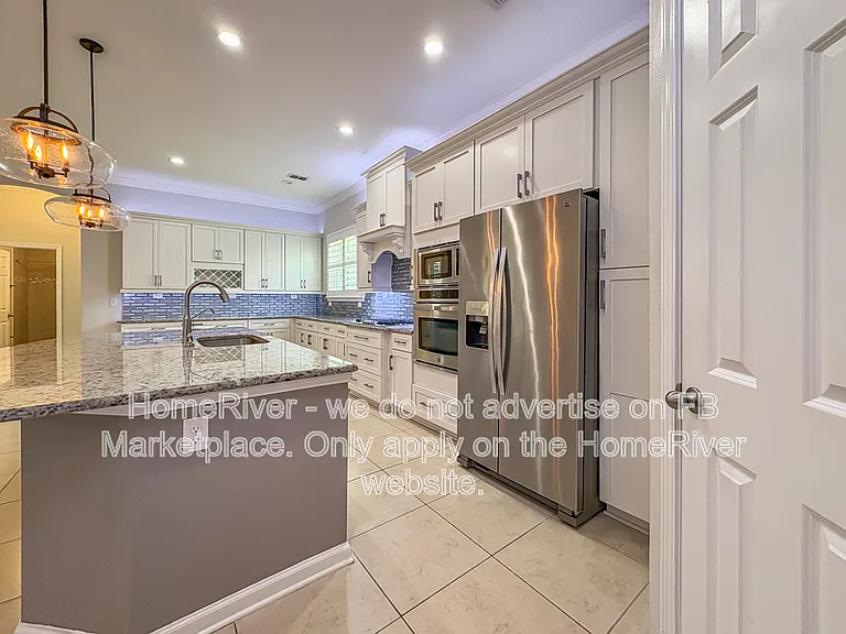466 Bronson Pkwy — Photo 12