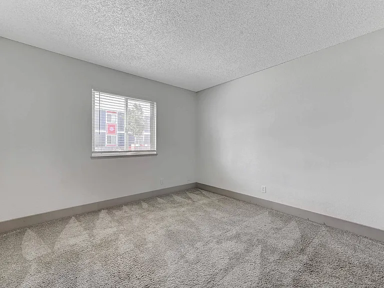 Namaste Apartments — Photo 31