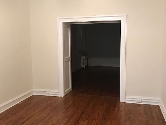 4th image of 3000 Monument Ave APT 01