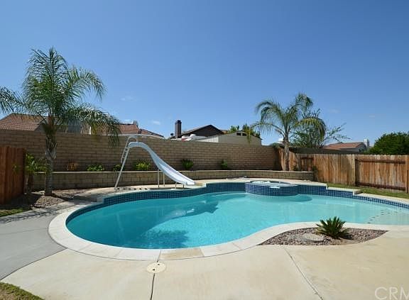 2nd image of 44195 Alsace Ln