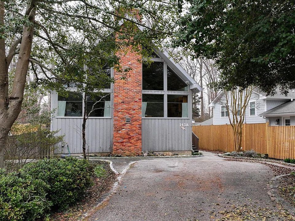 1st image of 143 E Lake Dr