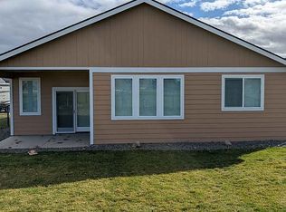 316 Riverwood Ct, Umatilla, OR 97882