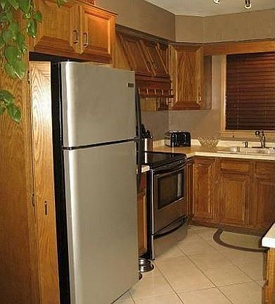4th image of 2212 N 116th St