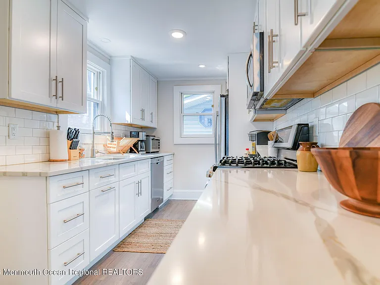 67 Delaware Ave — Photo 18