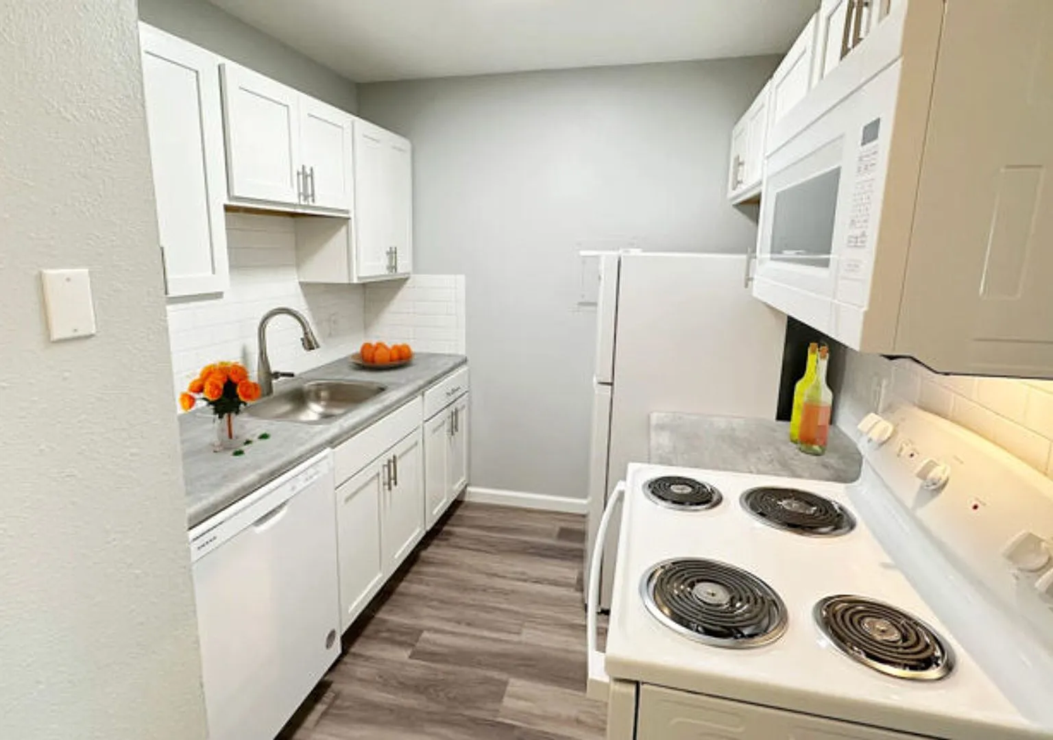 Peppertree Apartments — Photo 3
