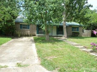 102 Carnes St, Gulfport, MS 39503