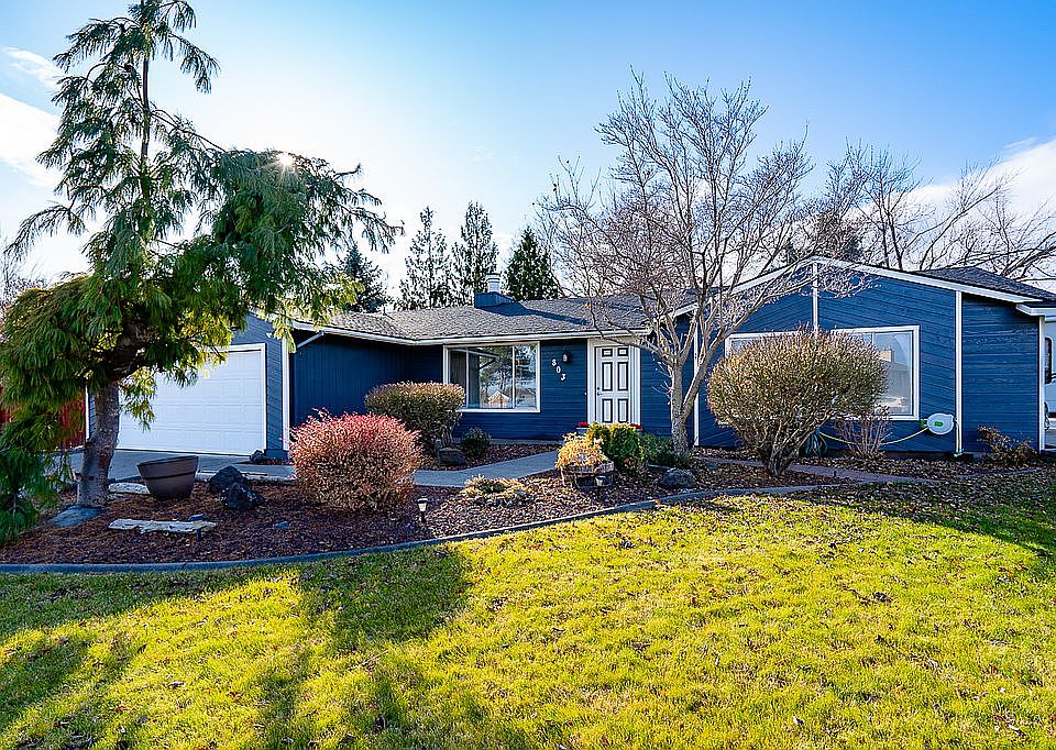 1st image of 803 W 32nd Ave