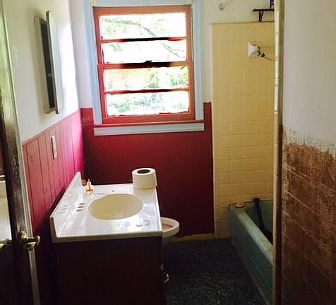 5th image of 2218 Misty Ln SE