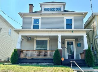 304 Indiana Ave, Chester, WV 26034