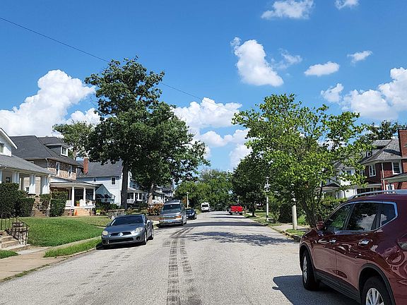 4th image of 3219 Carlisle Ave