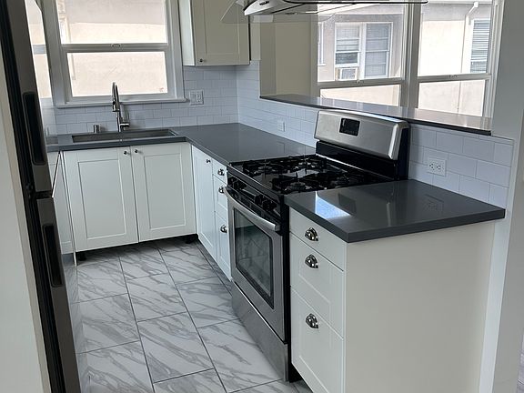 2nd image of 8533 Cashio St APT 4