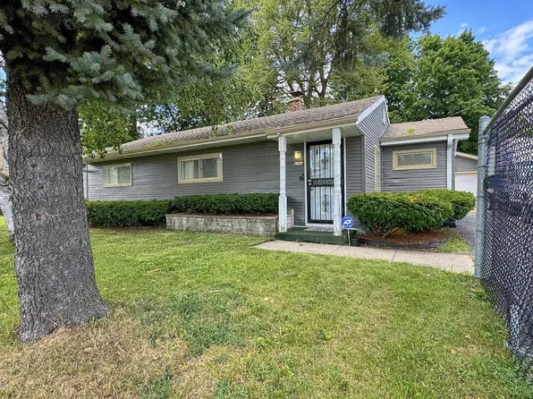 4104 W Good Hope ROAD, Milwaukee, WI 53209